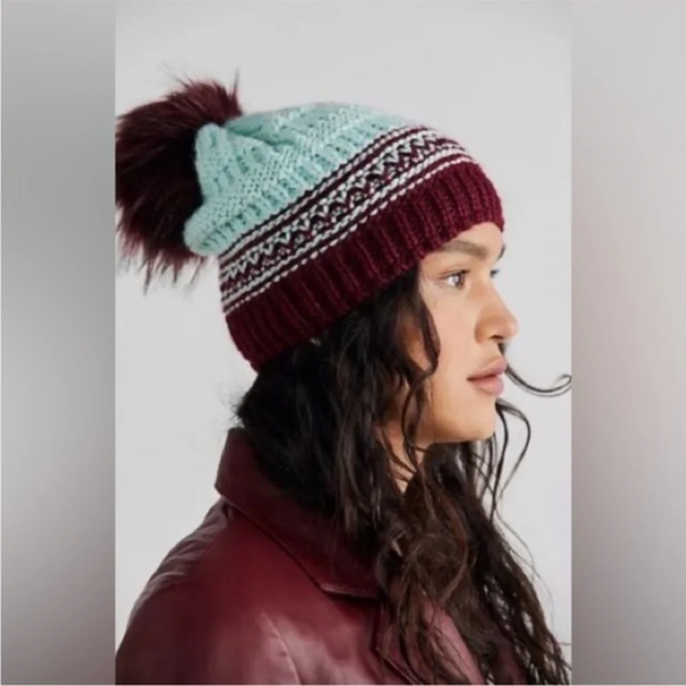 New🌟Free People Big Sky Pom Beanie